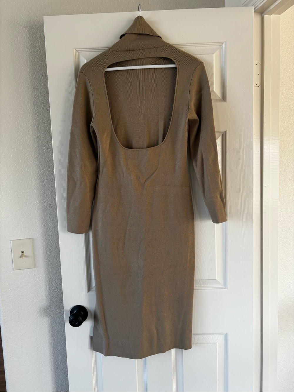 OAK + FORT Taupe Backless Long Sleeve Midi Dress